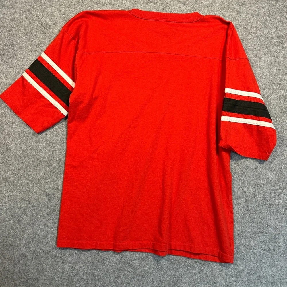 GTS Chicago Bulls NBA Graphic T-Shirt Large Red Vintage 90s Eastern Conference